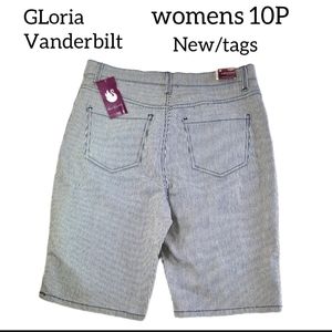 GLORIA VANDERBILT WOMENS BERMUDA SIZE 10 P NEW WITH TAGS
